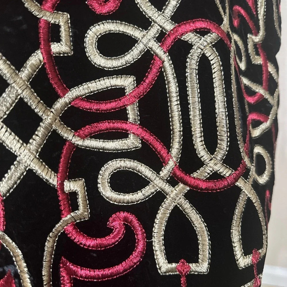 J. McLaughlin | Velvet Embroidered Holiday Dress | Size 14 - Picture 3 of 7